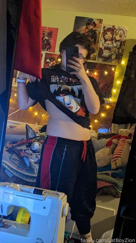 Some casual photos for today ♥️ cleaning my room and then I plan to cosplay tomorrow 
