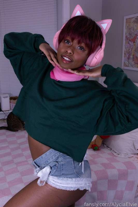 alyciaelvie image #34