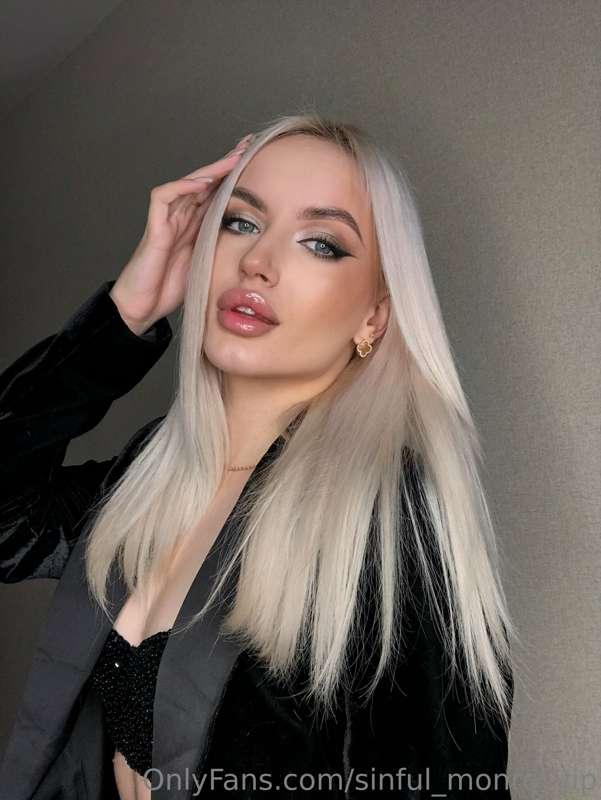 how do you like my style?🙈