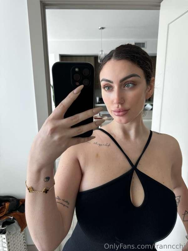 mirror mirror on the wall, who's the baddest of them all? 🔥 