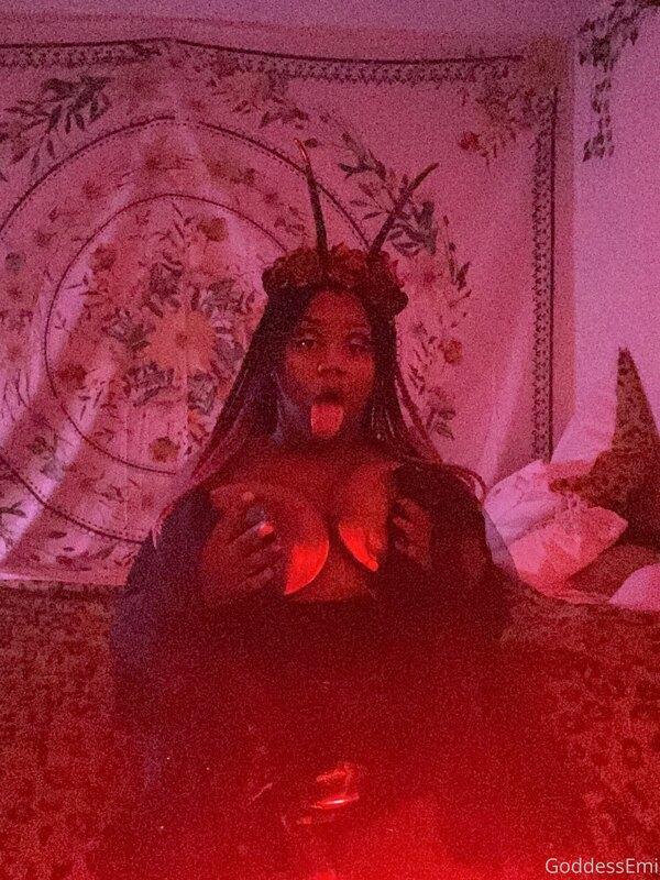 emithegoddess image #0