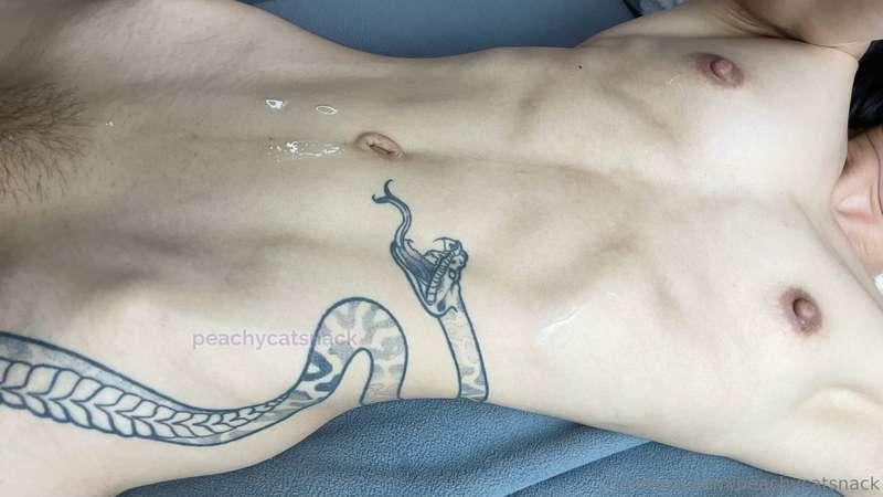 peachycatsnack image #1