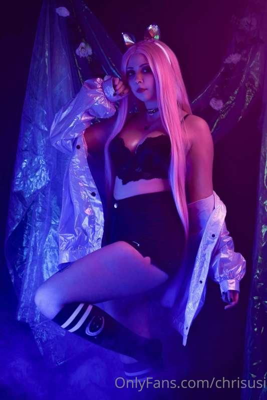 Do you want to see this cute girl undress? You can find it o..