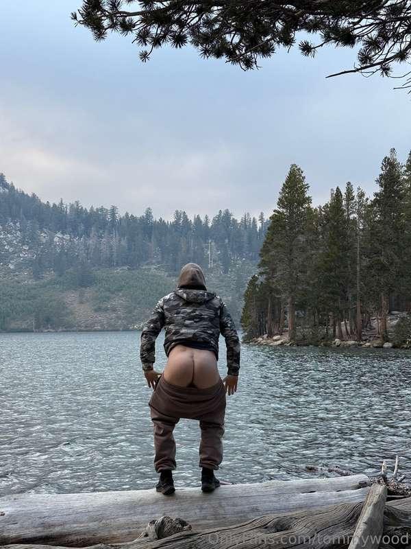 Exploring Lake Mammoth 🦣 