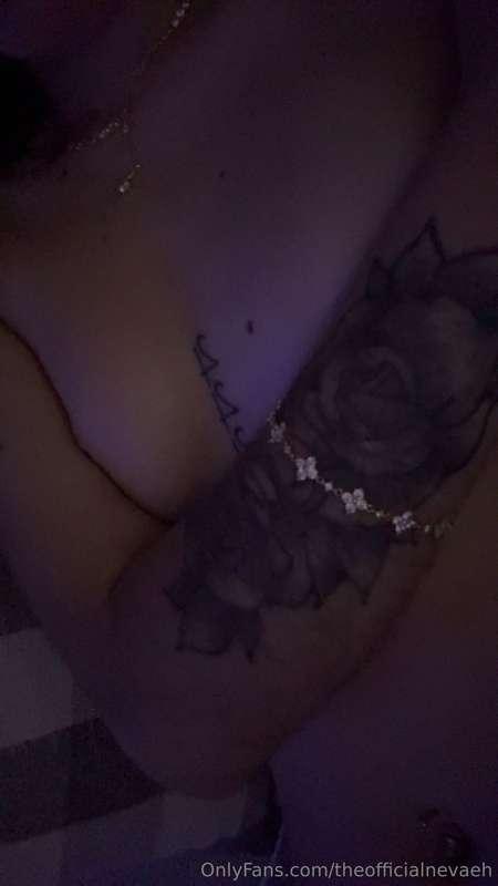 DM me to see the pic without my arm in the way 👀 