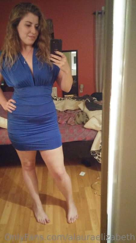 Who wants to help me get outta this dress and into bed???