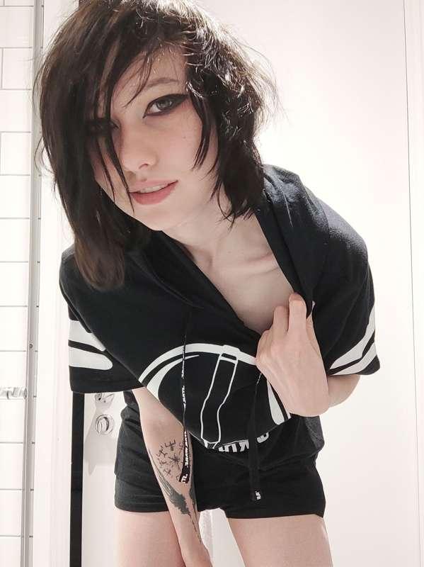 little_emo_kitten image #3
