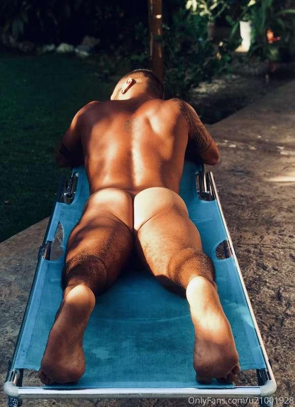 time to sunbathe!
