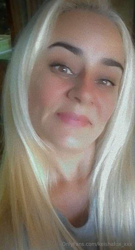 With this angel face I can be very devilish with you daddy 😈..