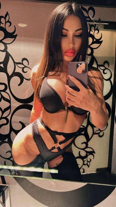 Follow my hottie @vickyheart She's definitely worth it! @vic..