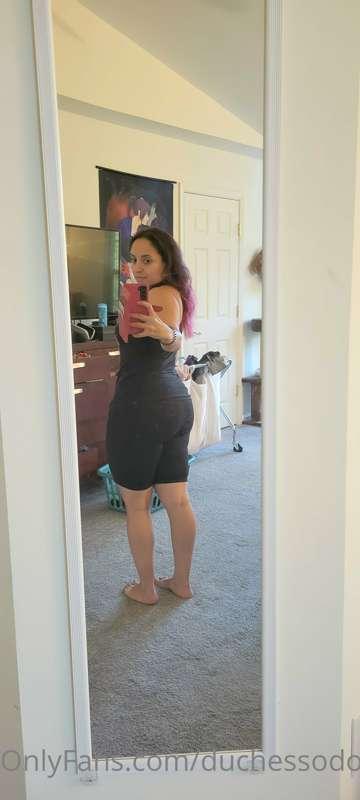 Cardio day! Working out that booty! 😉