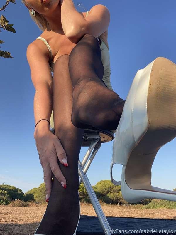 Dangle Dangle