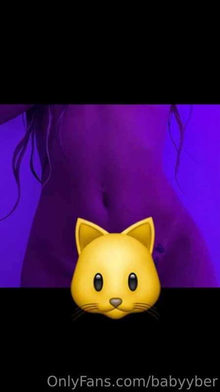 Caught you spying 😼
**sendin the uncensored version & much m..