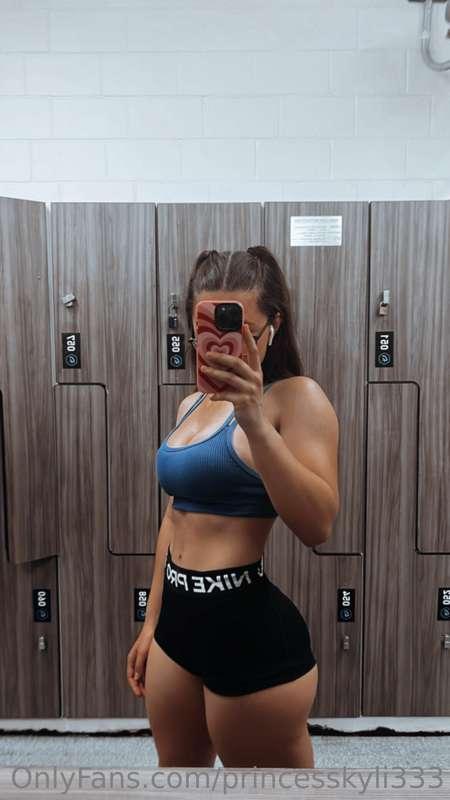 Content requests open in my dm’s🖤