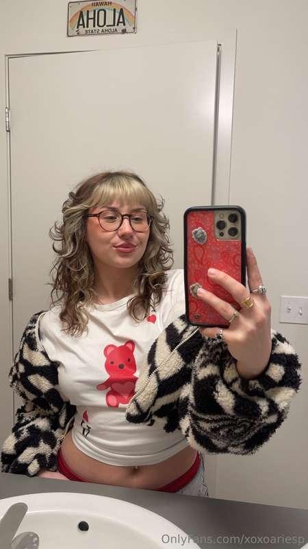 my crazy curly hair!! do you like it curly or more tamed? 😌🥰