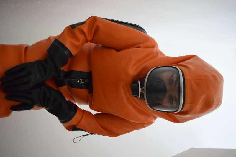063 - Heavy Orange MD-Latex Suit (Part 5)