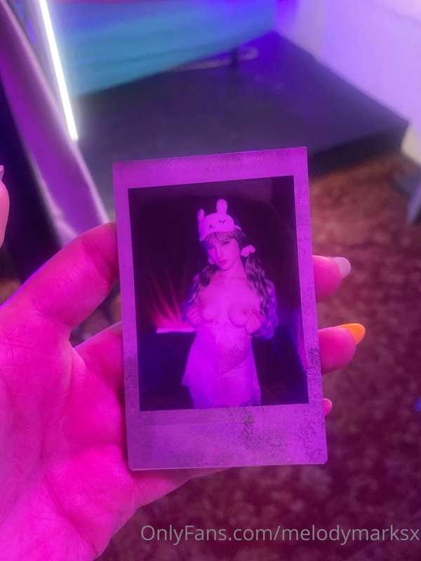 Some cute polaroids from yesterday’s OF shoot, you guys are ..