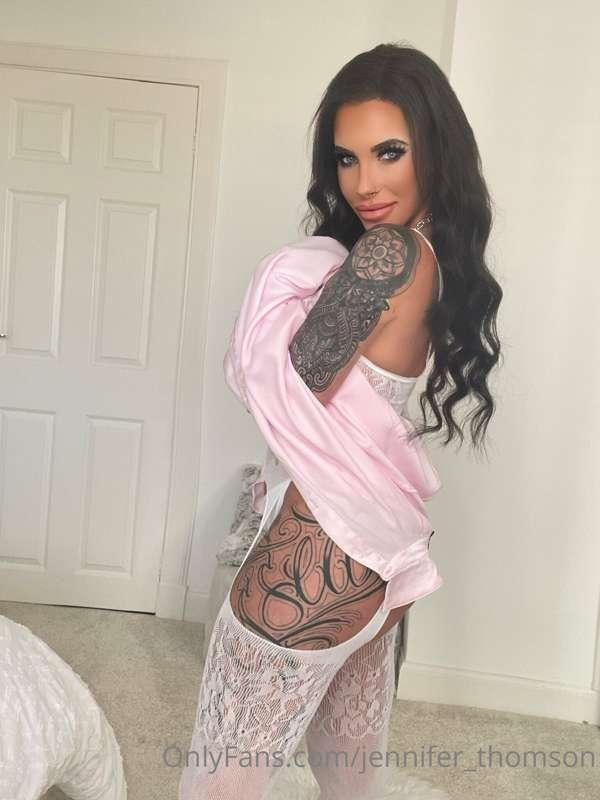 Click @jennnnniferthomson to become a VIP member & access to..