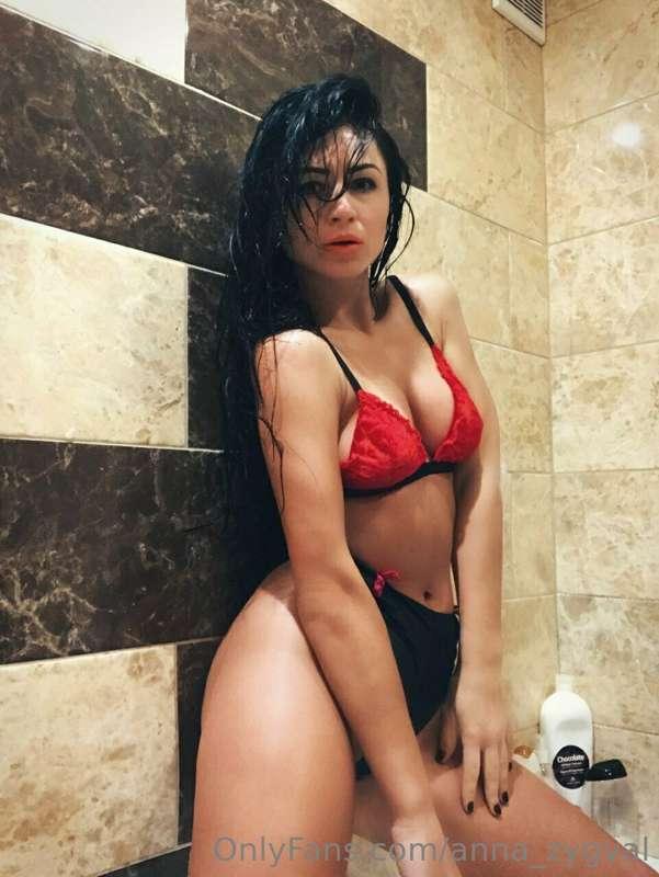🔴𝑅𝑒𝒹 𝓉𝑜𝓅 𝒶𝓃𝒹 𝒷𝓁𝒶𝒸𝓀 𝒷𝑜𝓉𝓉𝑜𝓂..⚫
 😈𝒟𝑜 𝓊 𝓁𝒾𝓀𝑒 𝒾𝓉 𝒷𝒶𝒷𝓎?😈