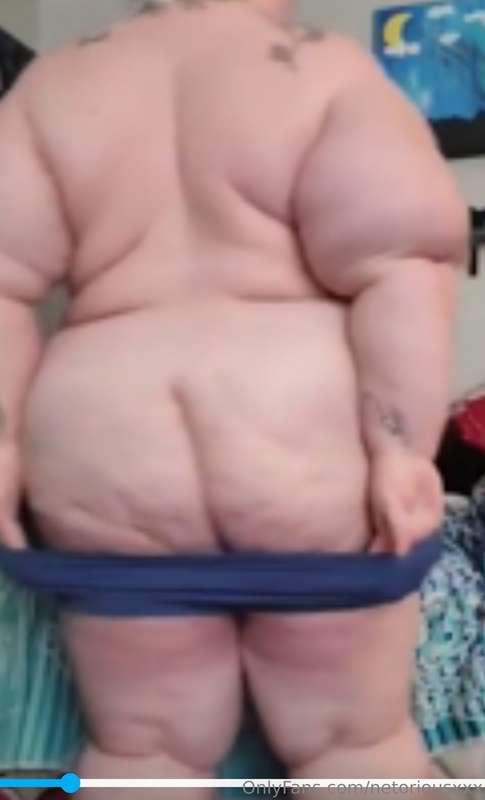Big HOT ASS! 
