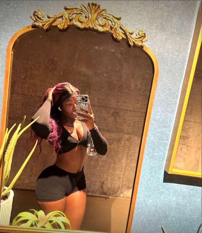 What caught ur attention about me? 🥰