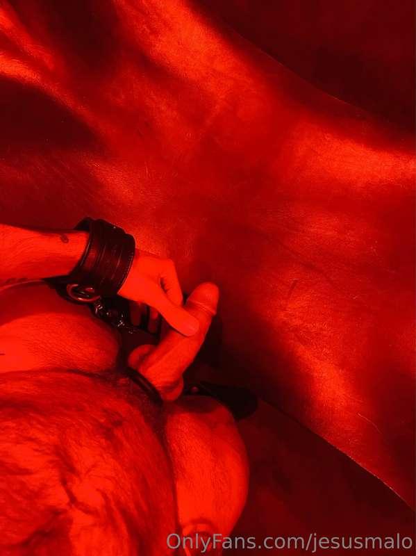 Que calentura este cuarto rojo ❤️‍🔥