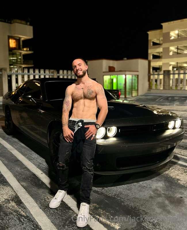 For the fan who requested more car pictures😛❤️