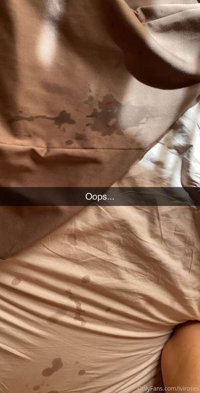 I made a mess filming the latest video humping skirts... wou..