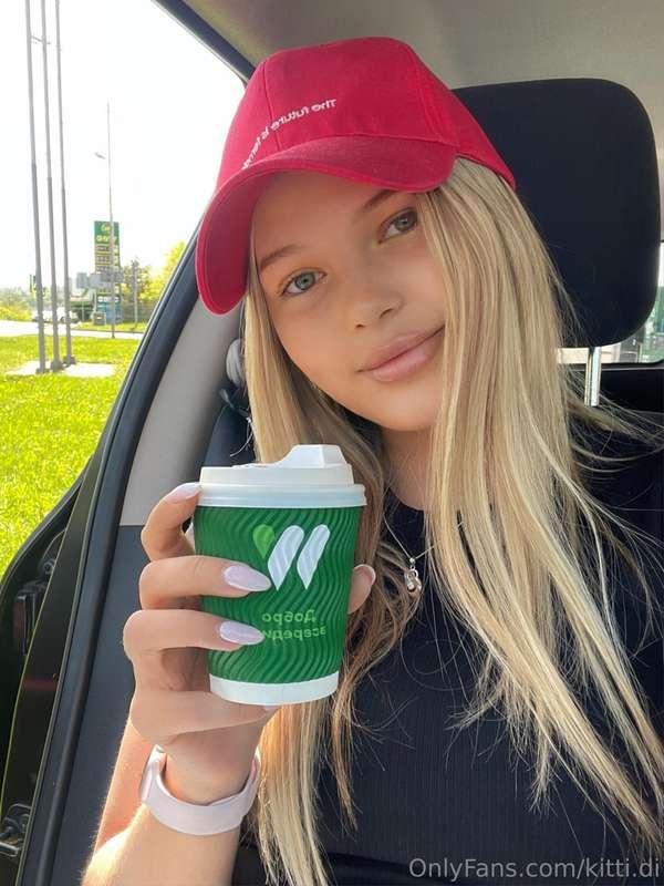 I can't start the day without a cup of my favourite coffee ☕..