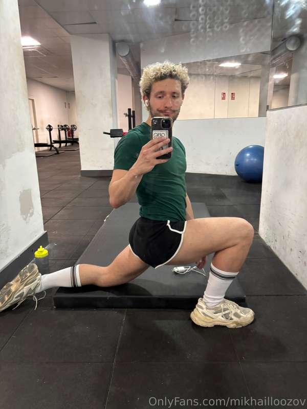 mikhailloozov image #0