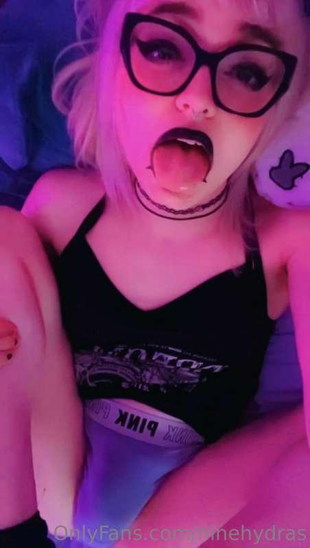 Pardon my dust as I sort out my new Only Fans model, all :3 ..