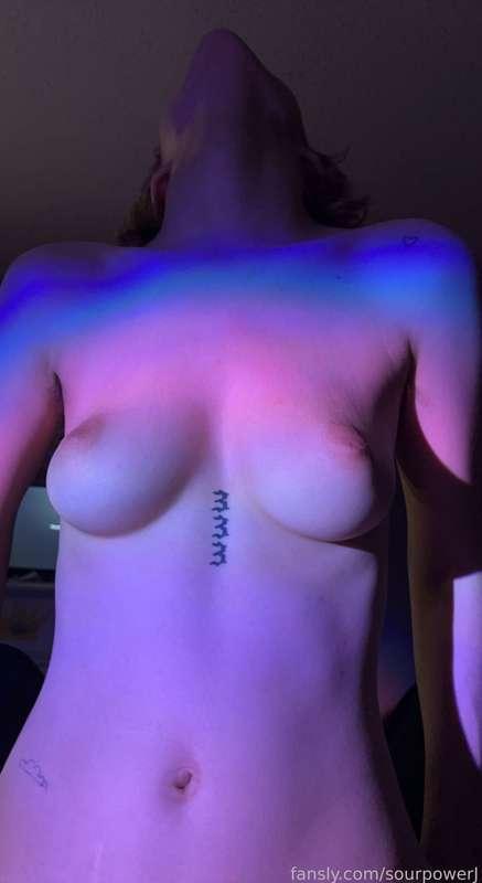 A fun little zoomed fucking pov let me know if you all want more ;) 