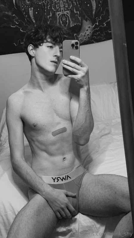 twink_shy image #5