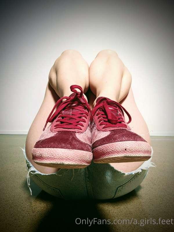 a.girls.feet image #2
