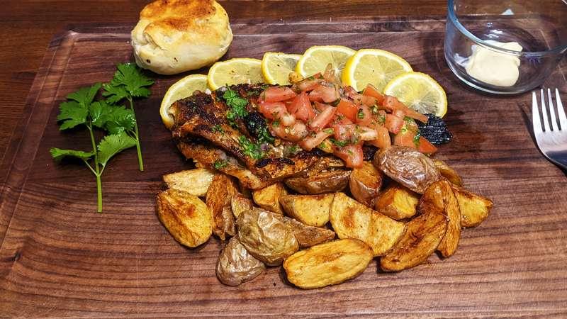 Your girl knows how to cook 🥰🥰
Tilapia 💜
My house smells shi..