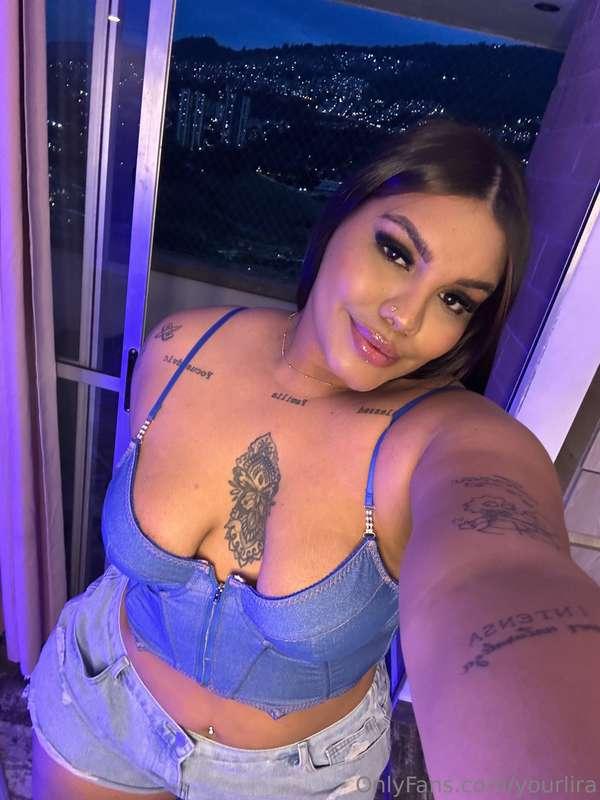 are you looking at the view or at ME? 🥵🤤