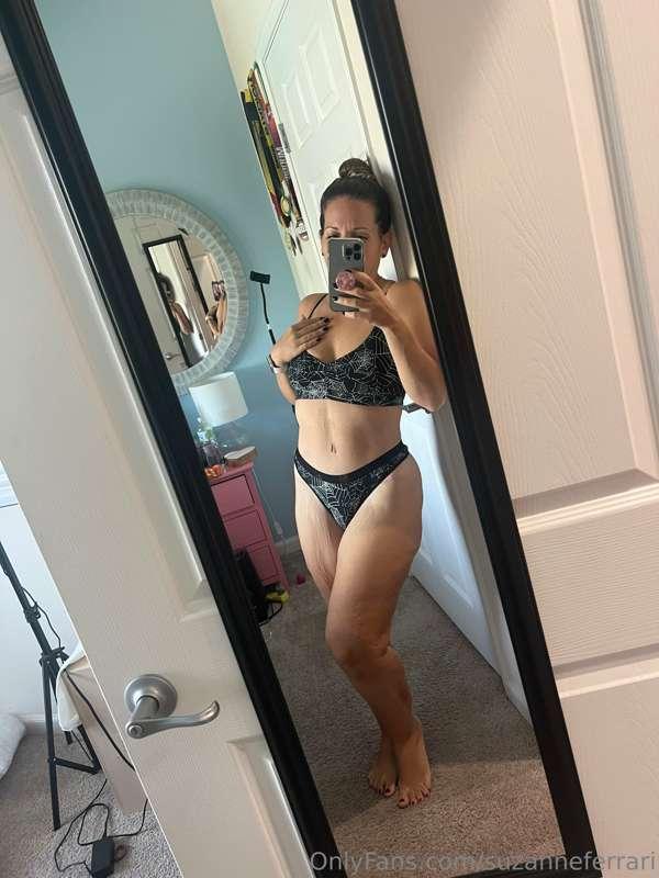 suzanneferrari image #0