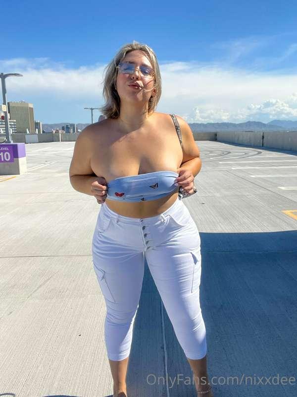 nixxdee image #0