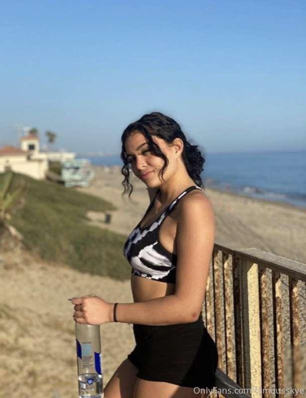 BRAND NEW CONTENT sent to all my new rebillers! Dont miss ou..