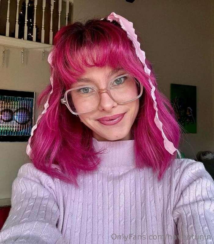 Just your daily reminder of how cute I am ☺️