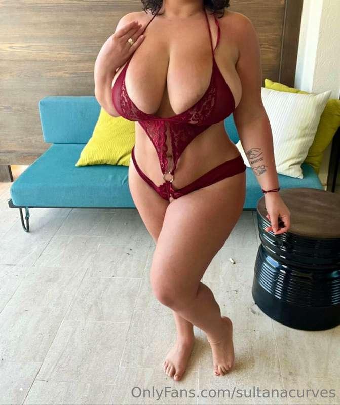 By the way, I’m currently available for sexting sessions💋. I..
