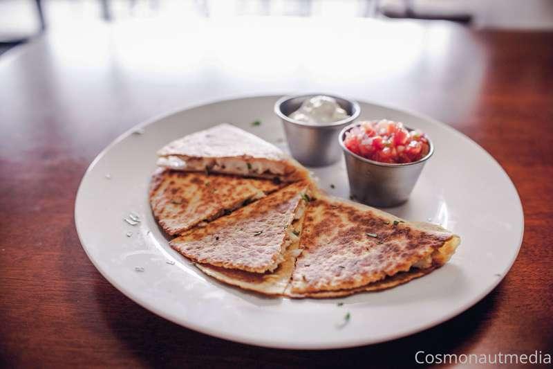 **Cheese Quesadillas**
Small Meal / Dessert 

Ingredients:
9..