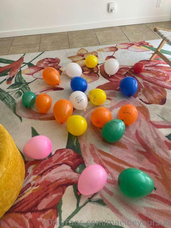Poll Time!
Should I play the balloon pop game again? 🎈🥵🥰
