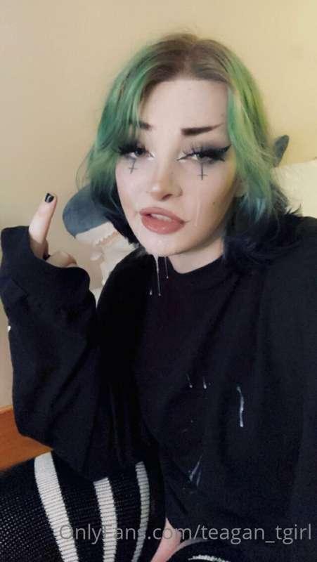 Another e-girl photo dump.... or... cum dump? Guys I'm actua..