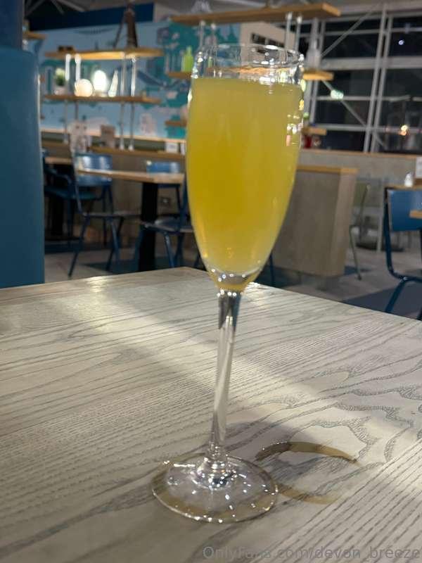 Malaga bound…. Custom videos with @melodycharm1 starting fro..