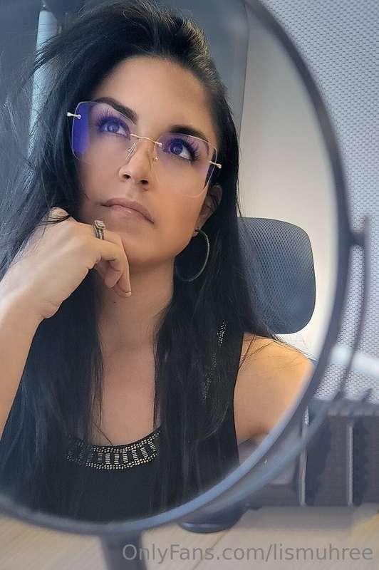 Work work work. Why why why. Lol when my thinking face comes..