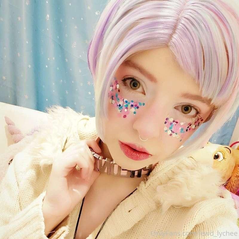 Have some cute selfies i took yesterday uwu