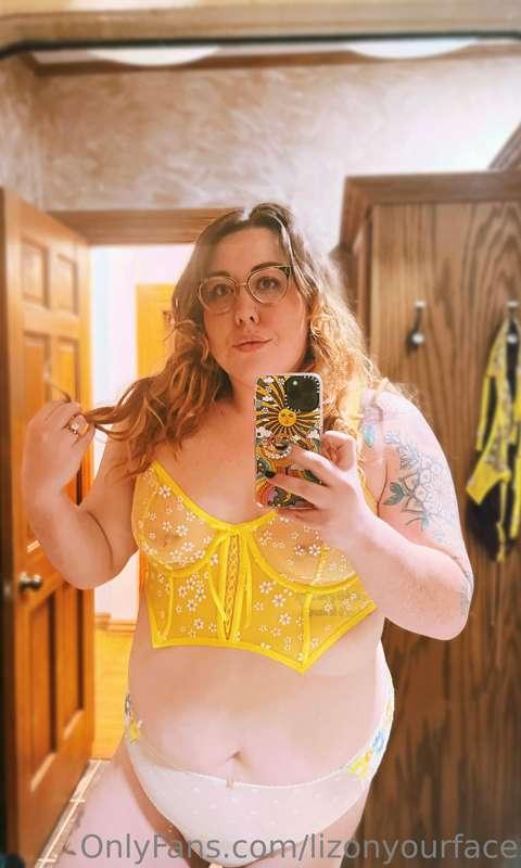 Amazon wishlist updated for V-Day and my birthday. 💚

As alw..