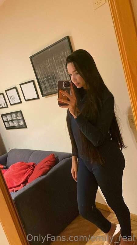 Hey baby! I'm ready to play with you 🥵

Leave me a message i..