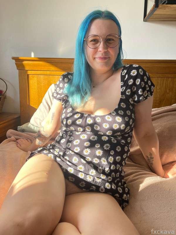 Btw I’m not wearing any panties ;)

#fyp #cute #sexy #bluehair #squirter #pussy
